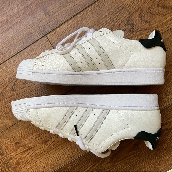 NWOB adidas superstar La marque aux 3 bandes mens shoes 11.5 US . New - Picture 8 of 12